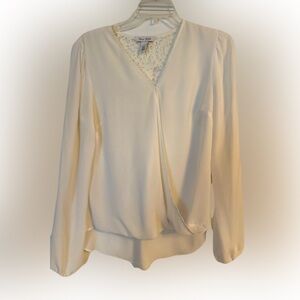 White House Black Market Women's Cream Blouse